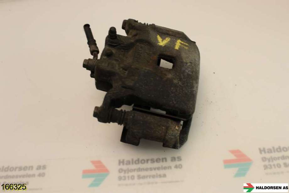 Bremsecaliper venstre foran til Nissan Juke, 2010-2014 (Fase 1)  (NISSAN|)