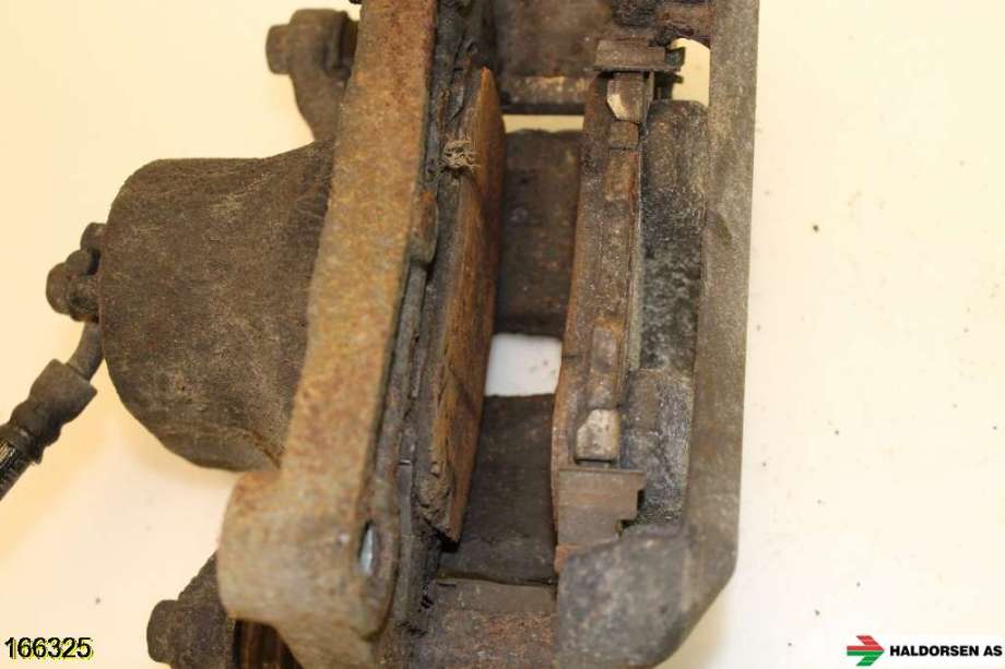 Bremsecaliper venstre foran til Nissan Juke 2010-2014 (Fase 1)  (NISSAN|)