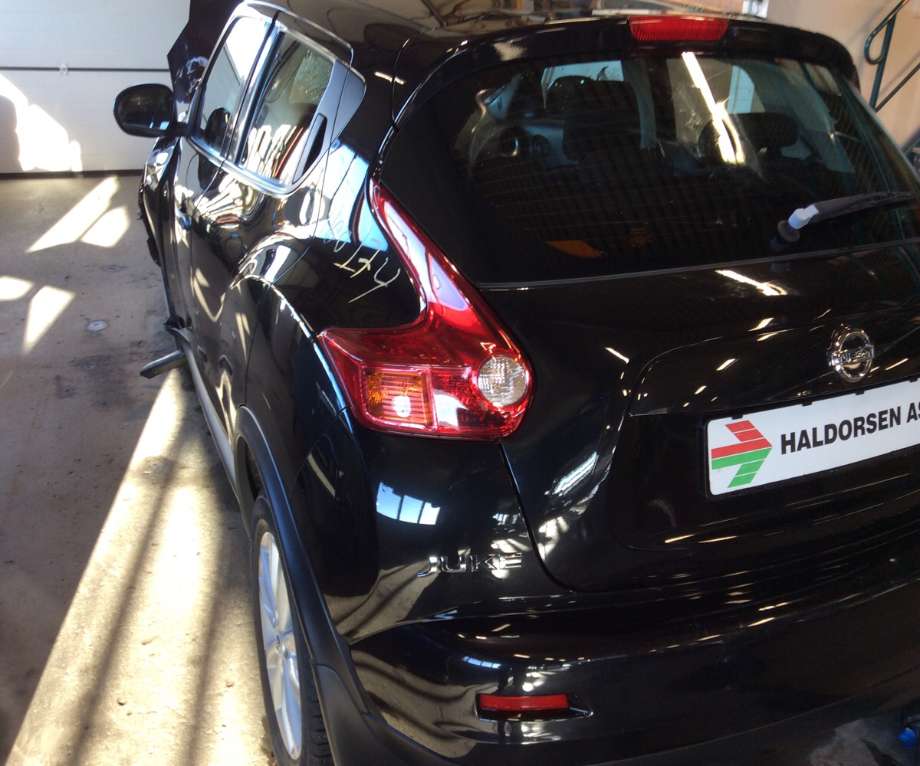 Baklykt venstre til Nissan Juke 2010-2014 (Fase 1)  (NISSAN|265551KA0B|265551KA0A|)