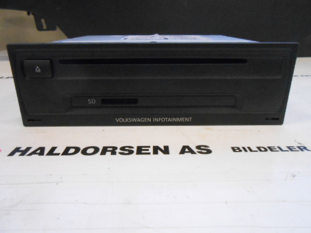 Bilstereo CD-veksler til VW Golf VII 2012-2017 (Fase 1)  (VOLKSWAGEN|5G0 035 820 AX|)