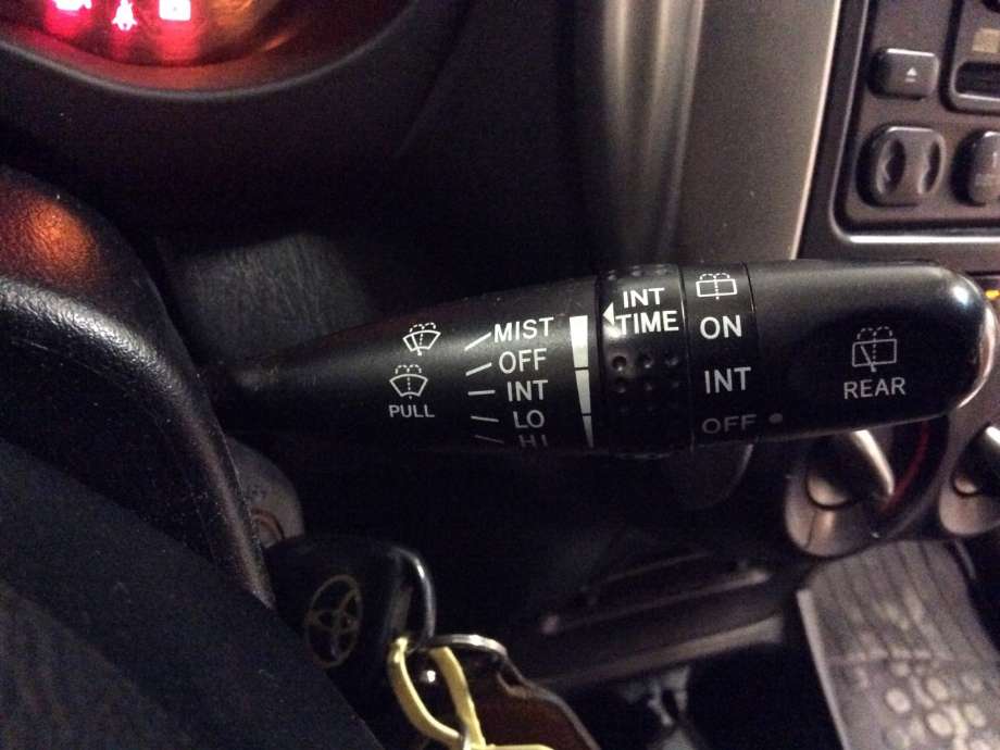 Bryter visker til Toyota RAV4, 2000-2006 (Type II)  (TOYOTA|173699)