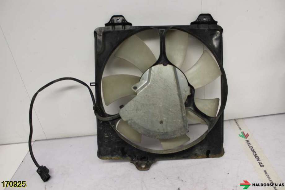 Kjølevifte til Toyota RAV4, 2000-2006 (Type II)  (TOYOTA|46363-28050)