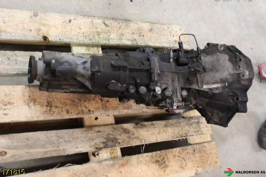 Girkasse manuell 6-trinn til VW Passat 2001-2005 (B5,3BG) (B5,3BG) (VOLKSWAGEN|01E 300 049 QX|)