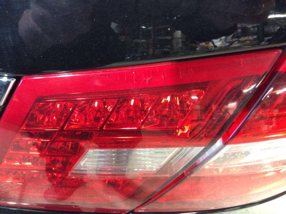 Baklykt høyre indre til Mercedes E-Klasse 2009-2013 (Fase 1) (W212) (W212) (MERCEDES|A 212 820 08 64|)