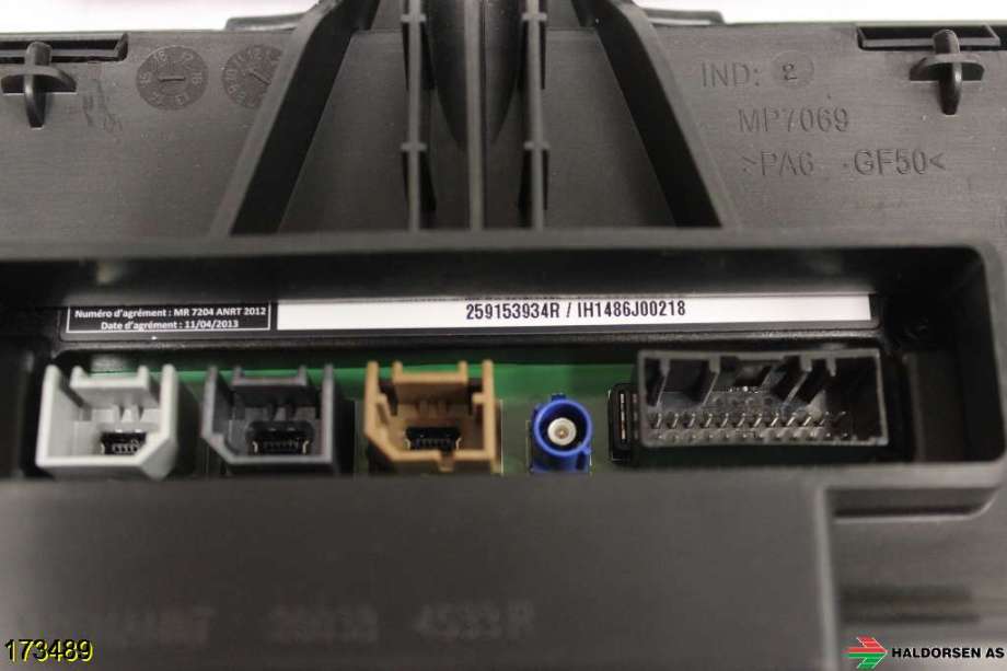 Bilstereo navigasjon til Renault Master 2014-->> (Type III, Fase 2)  (RENAULT|259150869R|)