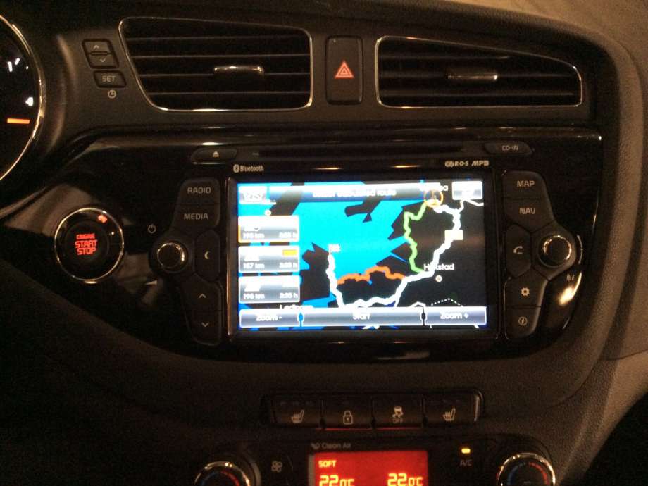 Bilstereo navigasjon til Kia Cee