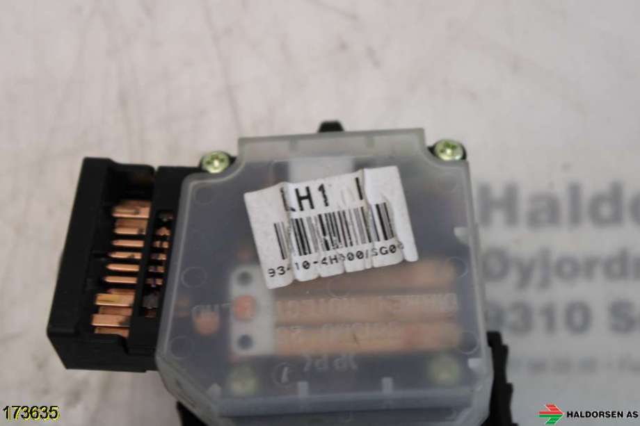 Bryter blink til Hyundai H-1 2008-2012 (Type II, Fase 1)  (HYUNDAI|93410 4H0004X|)