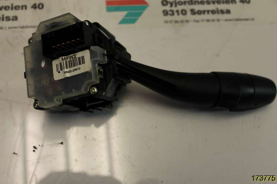 Bryter visker til Hyundai i30 2007-2012 (Type I)  (HYUNDAI|93420 2R010|)