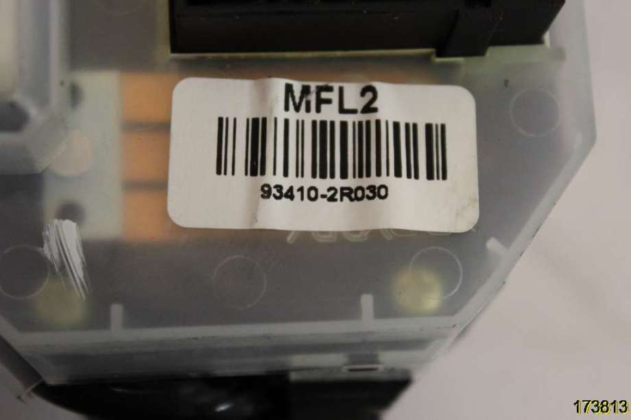 Bryter blink til Hyundai i30 2007-2012 (Type I)  (HYUNDAI|93410 2R030|)