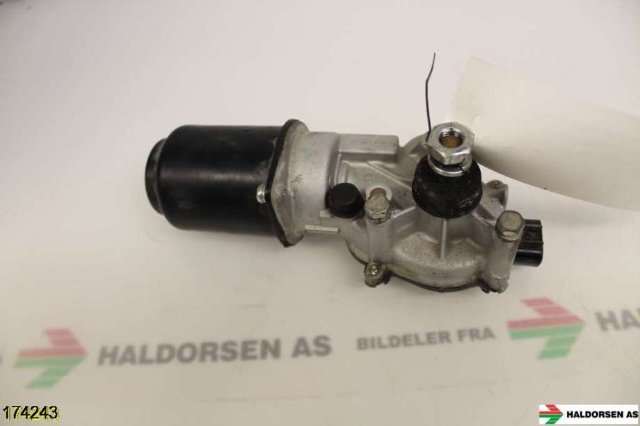 Viskermotor frontrute til Mazda 3 2009-2013 (Type II)  (MAZDA|BBP2-67-340|)