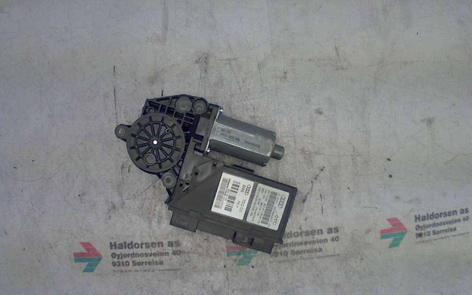 Ruteheis venstre til Audi A8 2003-2010 (Type II) (AUDI|4E0 959 801 D|)