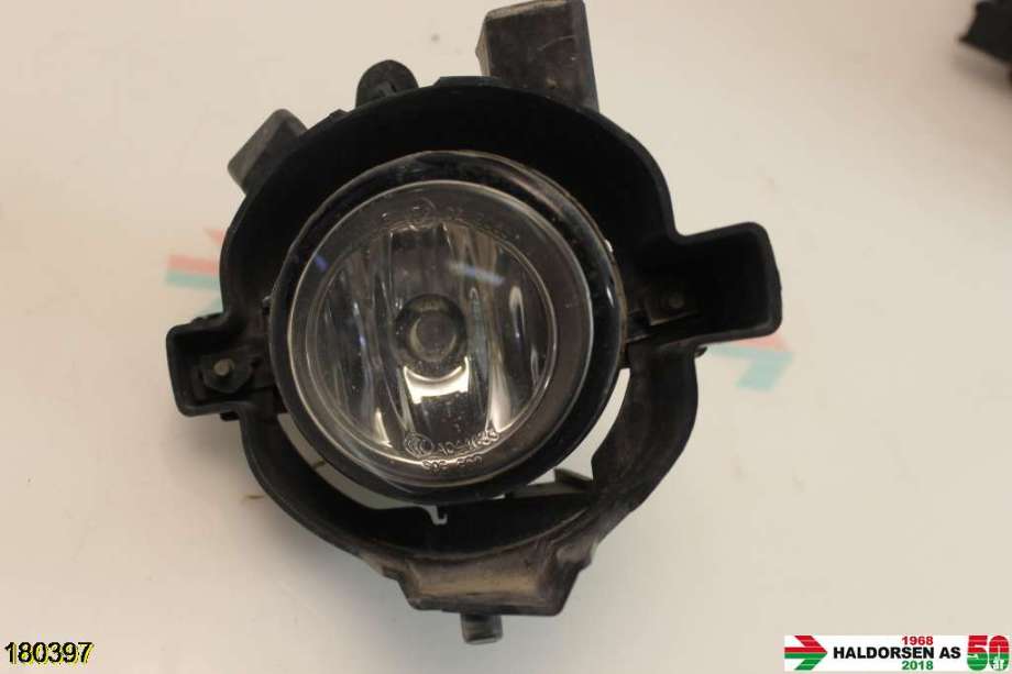 Tåkelykt høyre foran til Nissan Qashqai 2007-2010 (Type I, Fase 1) (NISSAN|89206421|)