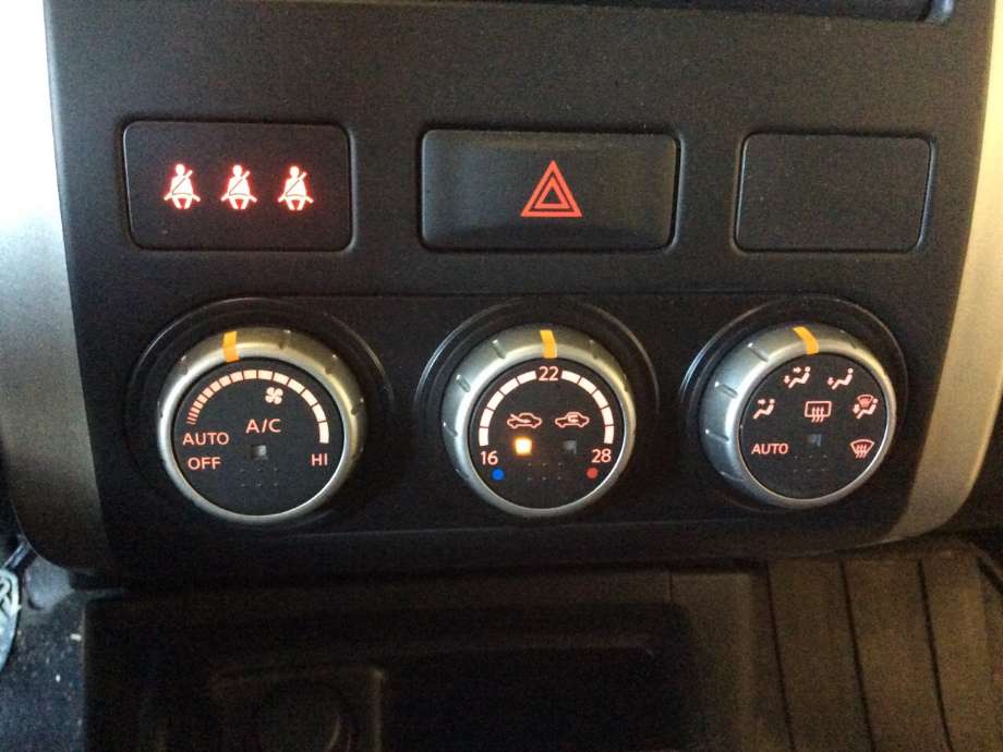 Varmeapparat betjening til Nissan X-Trail, 2007-2014 (T31) (T31) (NISSAN|27500J874A)