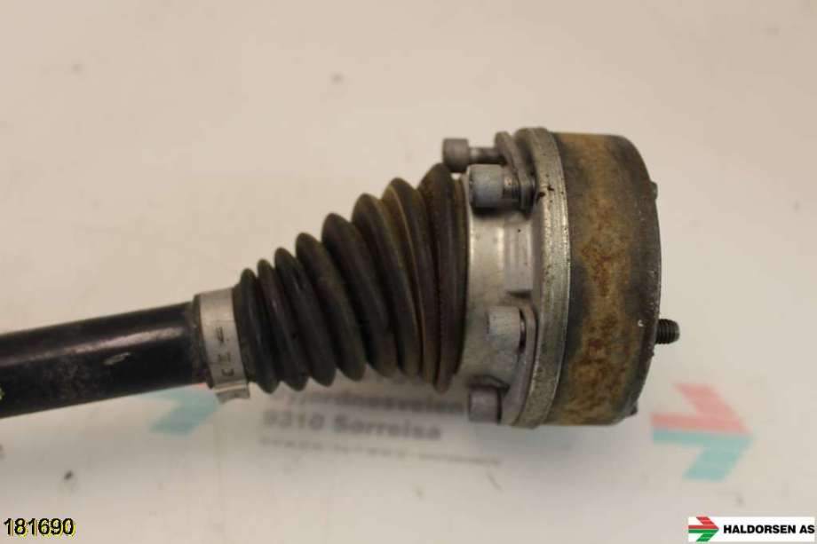 Drivaksel venstre foran til Audi A3 2012-2016 (Type III, Fase 1)  (AUDI||1K0 407 271 LB)