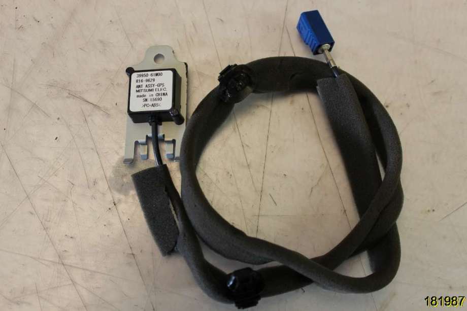 Bilstereo navigasjon til Suzuki SX4 2009-2013 (Type I, Fase 2)  (SUZUKI|39920-61MR0|39950-61M00|)