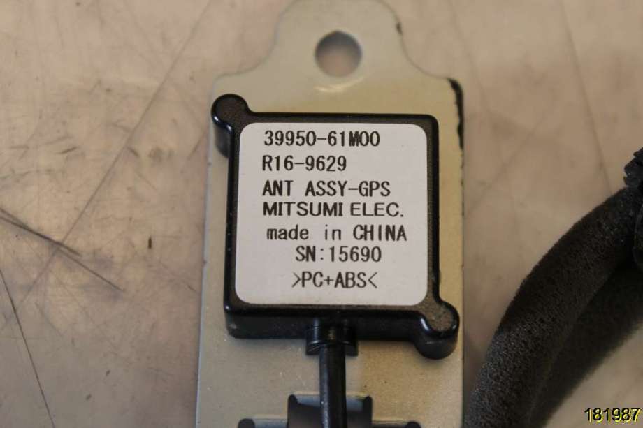 Bilstereo navigasjon til Suzuki SX4 2009-2013 (Type I, Fase 2)  (SUZUKI|39920-61MR0|39950-61M00|)