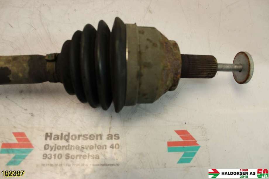 Drivaksel venstre foran til Ford Focus 2004-2007 (Type II, Fase 1) (FORD|1479771|)