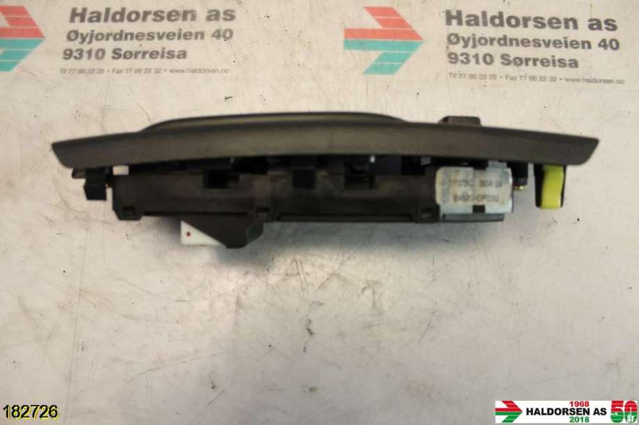 Bryter ruteheis til Toyota Verso 2004-2009 (Type II)  (TOYOTA|84820-0F030|)