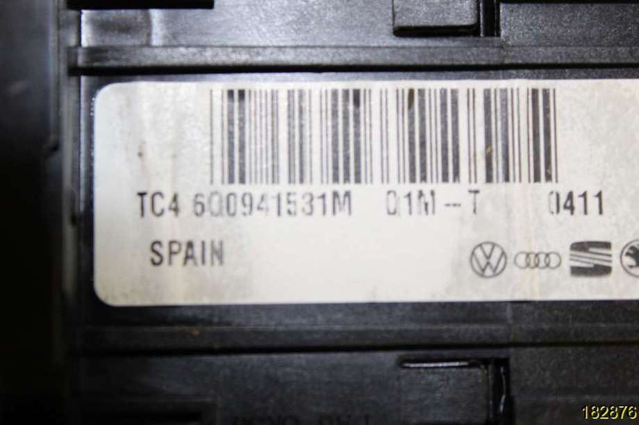 Bryter lys til VW Transporter / Caravelle 2009-2015 (Fase 2) (T5) (T5) (VOLKSWAGEN|6Q0 941 531 M|)