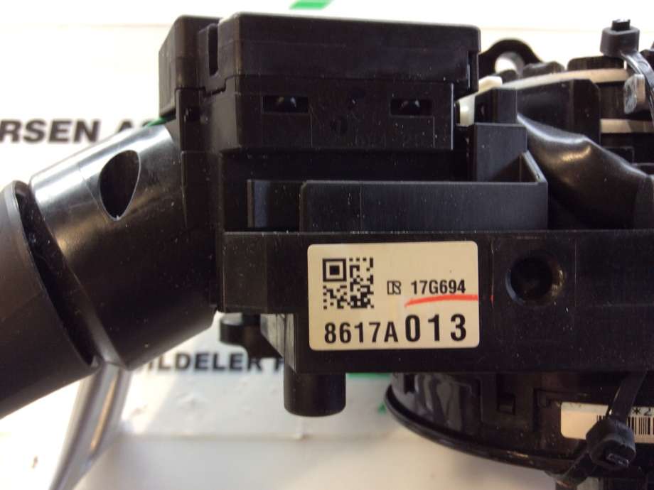 Bryter combi til Mitsubishi ASX 2010-2019  (MITSUBISHI|8617A013|)