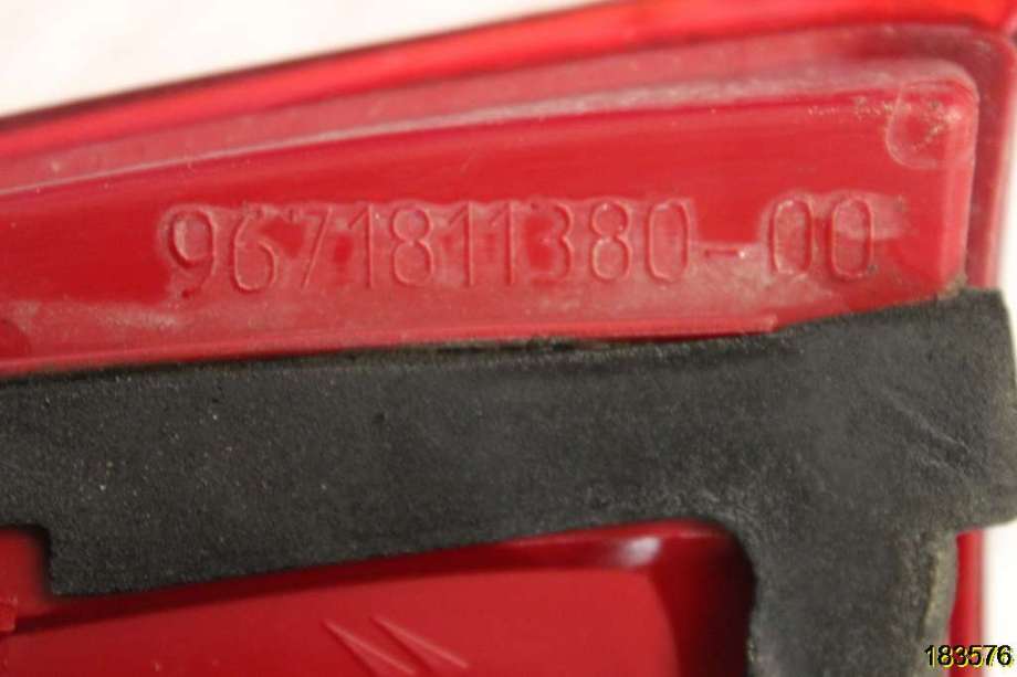 Baklykt høyre indre til Citroën C5 2008-2017 (Type II)  (CITROEN|9671811380-00|)