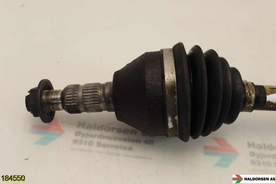 Drivaksel venstre foran til Opel Astra J 2010-2015  (OPEL|13250834|)
