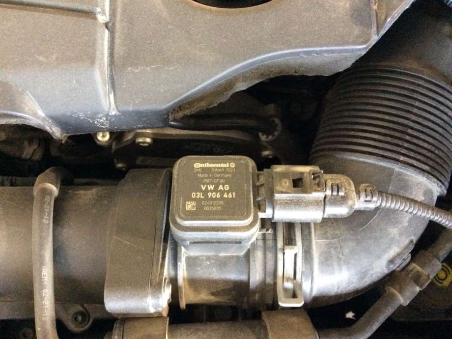 Luftmengde/luftmassemåler til Škoda Octavia, 2009-2013 (Type II, Fase 2) (SKODA|0L3906461)