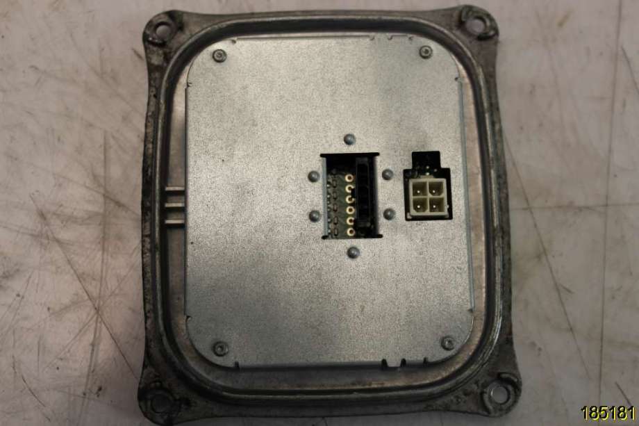 Styreenhet xenon/ballast til Audi A4 2007-2014 (Type IV) (B8) (B8) (AUDI|8K0 907 472 A|)