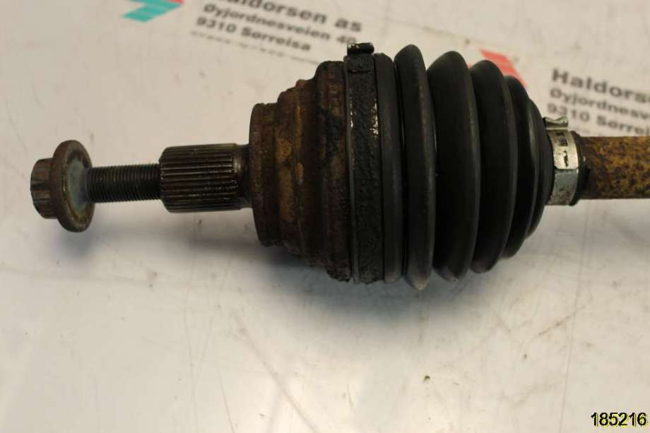 Drivaksel venstre foran til VW Golf, Plus/Cross 2009-2013 (Fase 2)  (VOLKSWAGEN|1K0407271KA|)