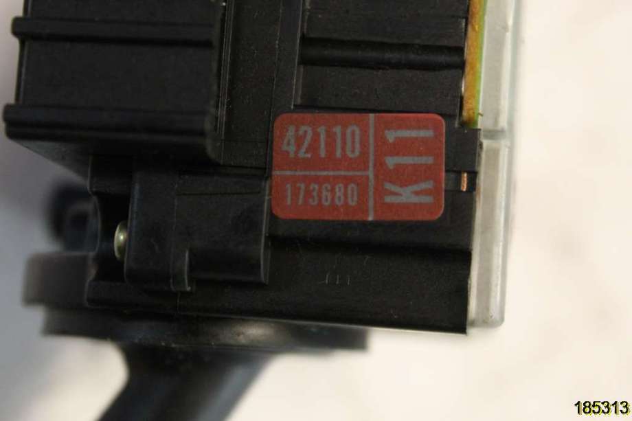 Bryter visker til Toyota RAV4 2000-2006 (Type II) (TOYOTA|84652-42110|)
