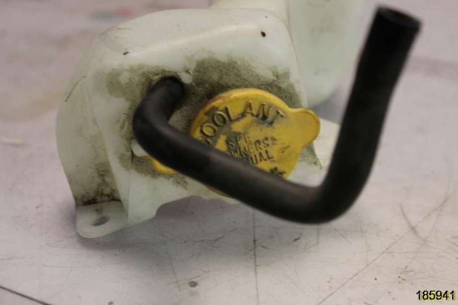 Ekspansjonstank til Subaru Legacy 2009-2015  (SUBARU|45153AJ000|)