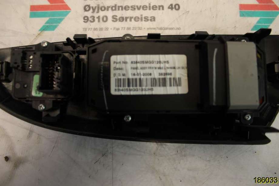 Bryter ruteheis til Honda Civic 2006-2011 (Type VIII)  (HONDA|83540SMGG120UHS|)