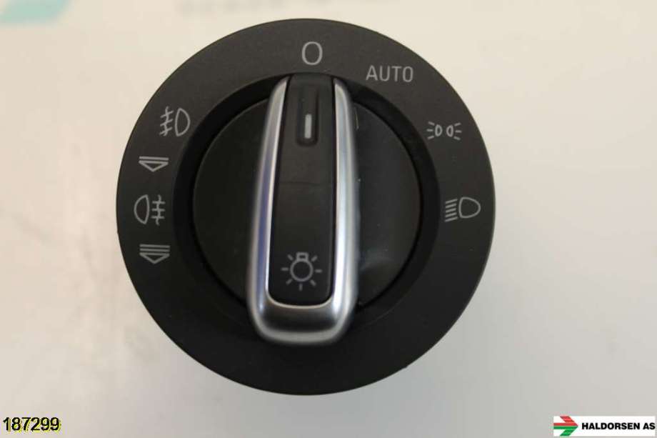 Bryter lys til Audi A6 2008-2011 (Type III, Fase 2) (C6) (C6) (AUDI|4F1941531 E|)