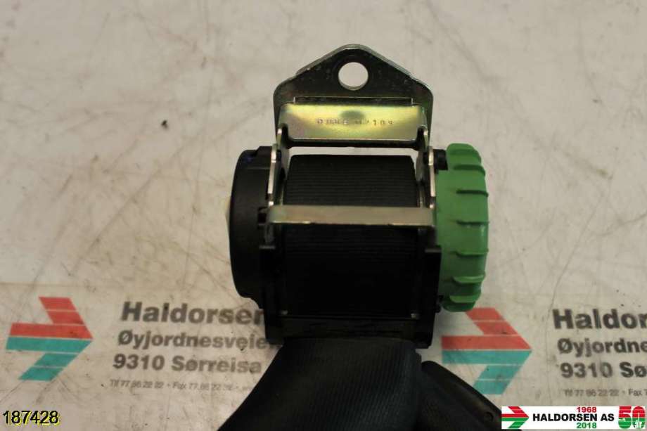 Sikkerhetsbelte bak høyre til Škoda Octavia 2009-2013 (Type II, Fase 2)  (SKODA|1Z0 857 447 E  HCP|)