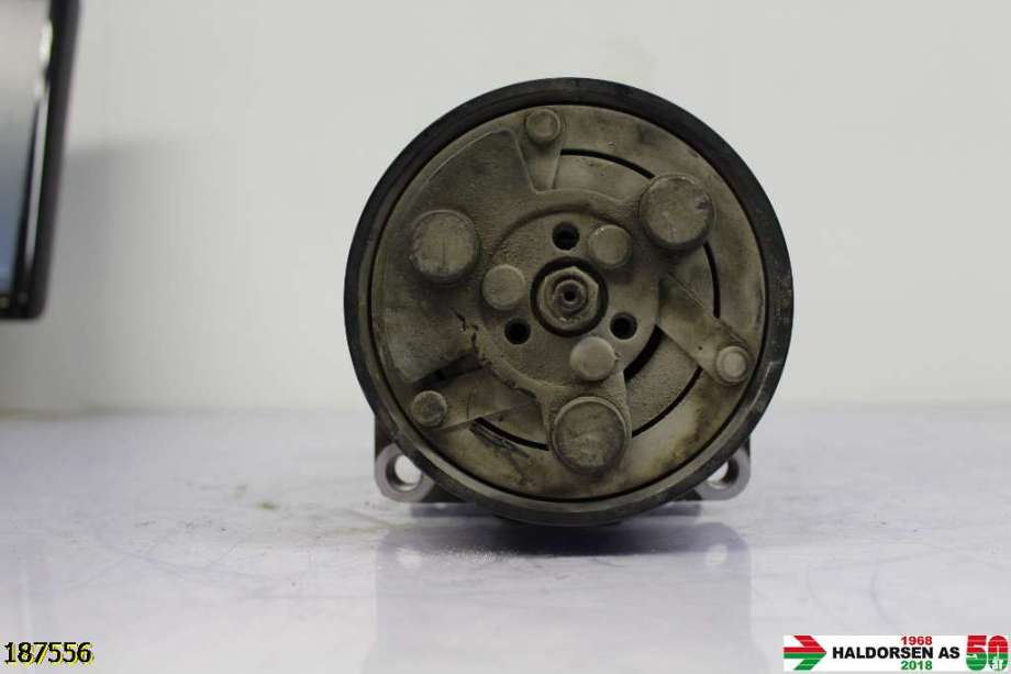Aircondition kompressor til VW Transporter / Caravelle 2003-2009 (Fase 1) (T5) (T5) (VOLKSWAGEN|7H0 820 803 D|)