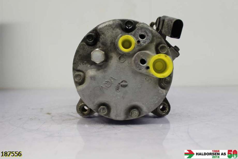 Aircondition kompressor til VW Transporter / Caravelle 2003-2009 (Fase 1) (T5) (T5) (VOLKSWAGEN|7H0 820 803 D|)
