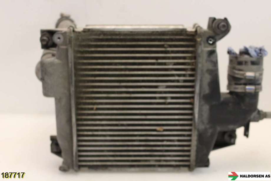 Intercooler til Toyota Hiace 2007-2012 (Fase 3)  (TOYOTA|17940-30090|)