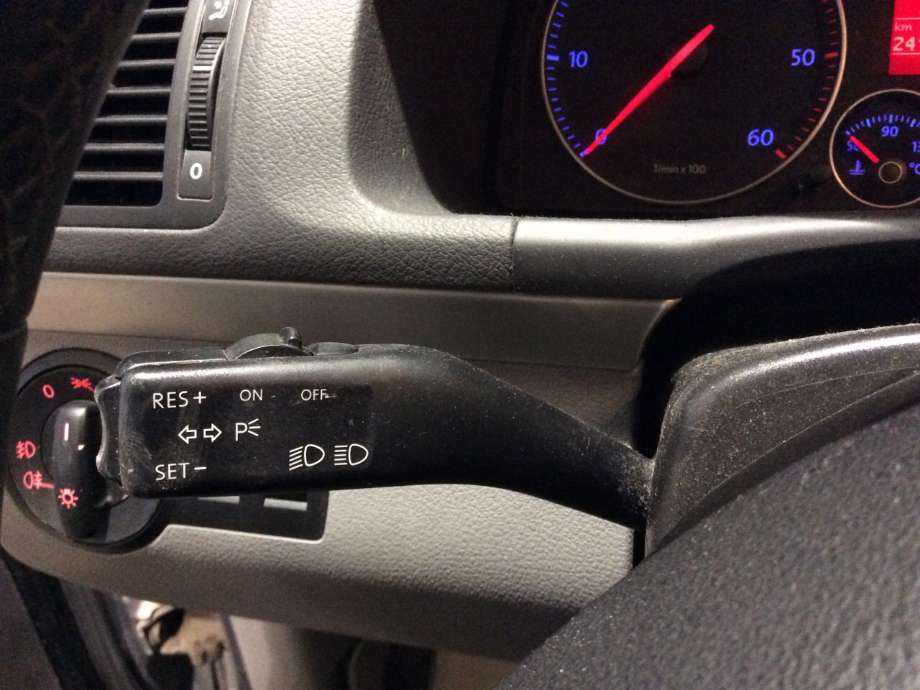 Bryter blink til VW Touran 2003-2006 (Type I, Fase 1) (VOLKSWAGEN|1K0 953 513 G|)