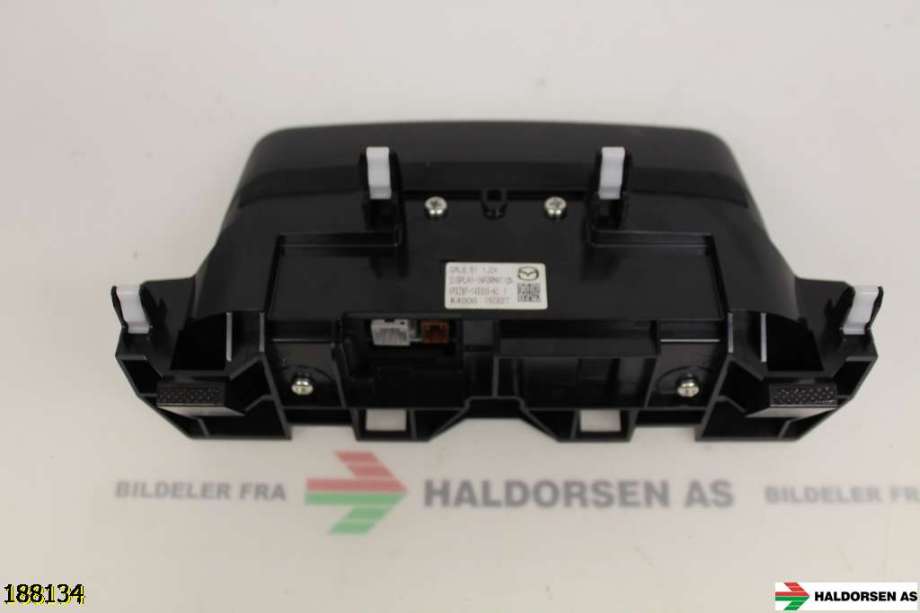 Bilstereo navigasjon til Mazda 6 2015-2018 (Type III, Fase 2)  (MAZDA|GML8 61 1J0A|)