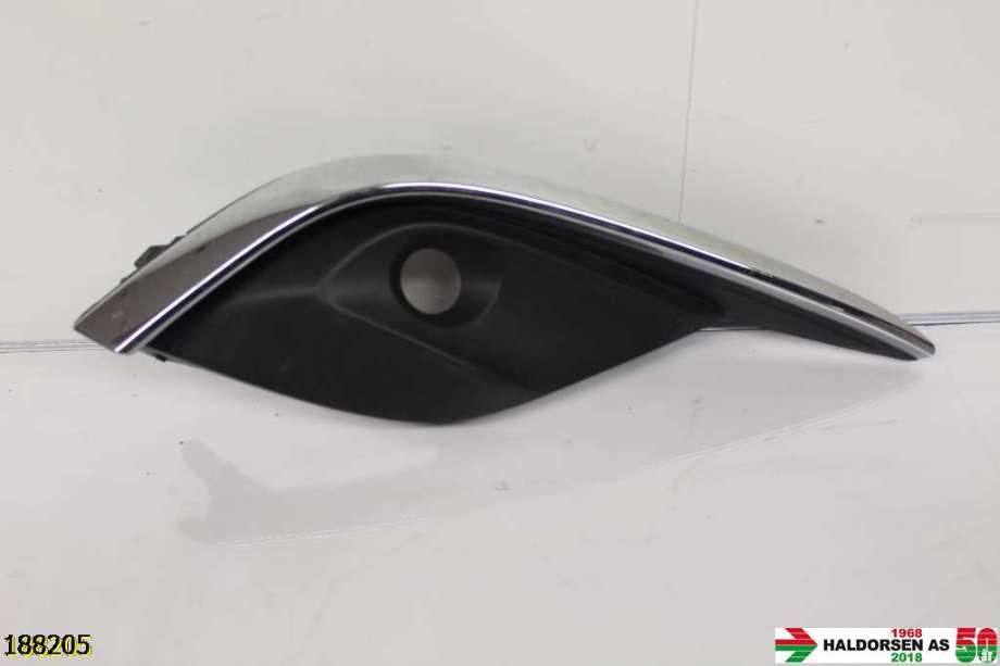 Grill til Mazda 6, 2015-2018 (Type III, Fase 2)  (MAZDA|G46L-50-C11)