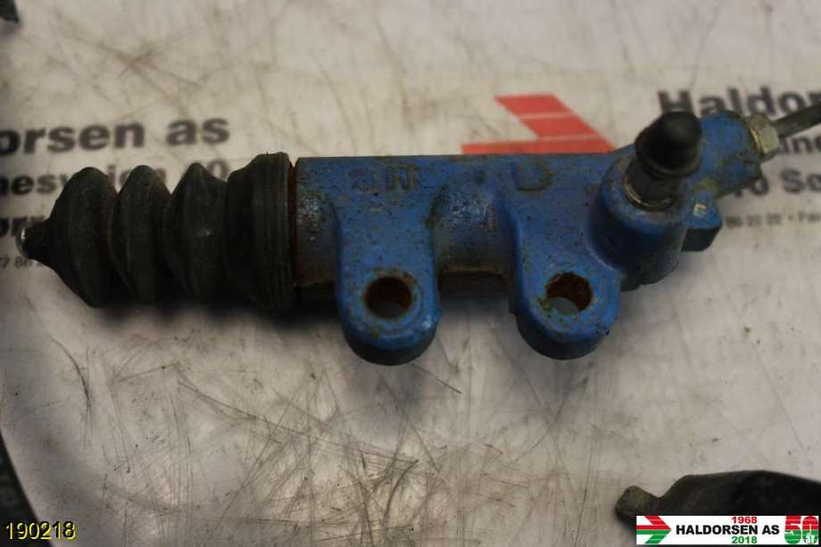 Clutchsylinder til Toyota Hilux 2012-2016  (TOYOTA|31470-0K160|)
