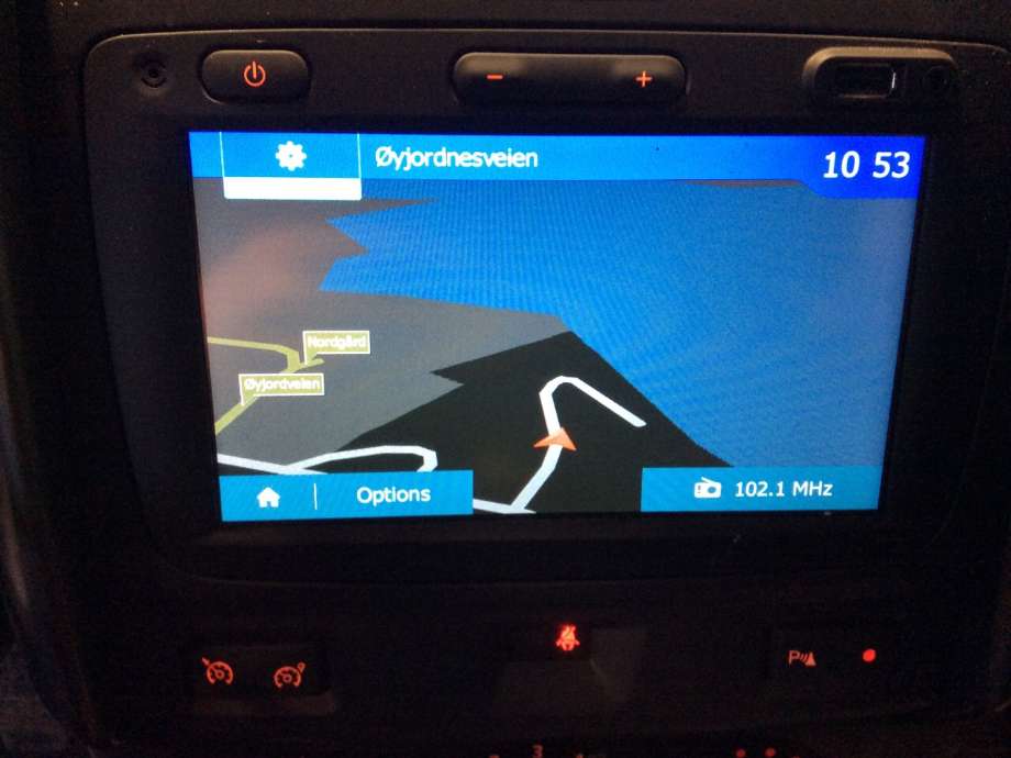 Bilstereo navigasjon til Dacia Duster, 2010-2017 (Type I)  (DACIA|281151936R)
