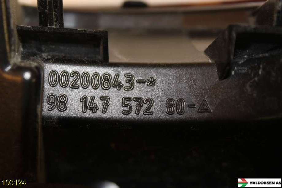 Baklykt høyre indre til Peugeot 2008 2013-2019 (Type I)  (PEUGEOT|98 147 572 80|)