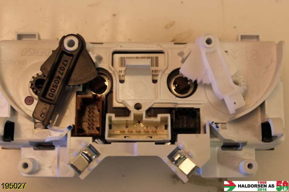 Varmeapparat betjening til Peugeot Partner 2008-2015 (Type II, Fase 1)  (PEUGEOT|6452 K8|)