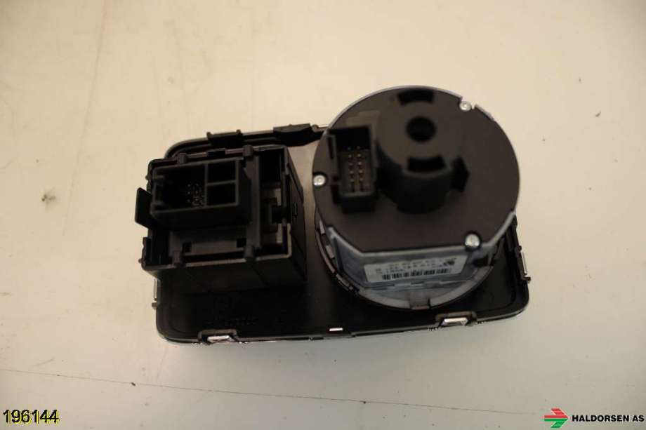Bryter lys til Škoda Superb 2008-2015 (Type II)  (SKODA|3T0 941 431 B|)