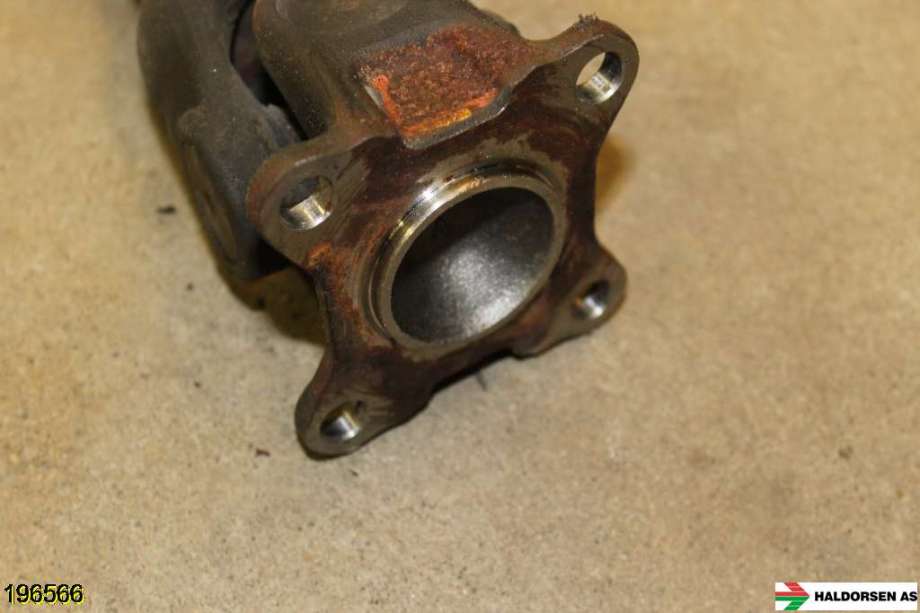 Mellomaksel bakre til Toyota Land Cruiser 150 2014-->> (Fase 2) (TOYOTA|2149140422 092|26147000002|)
