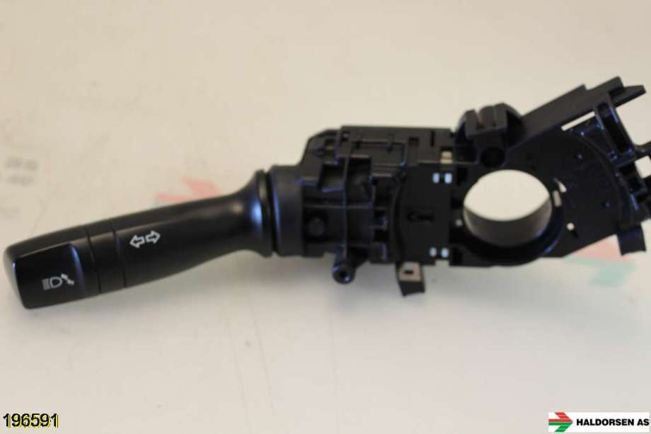 Bryter blink til Hyundai i40 2012-2017  (HYUNDAI|93410 3Z000|)