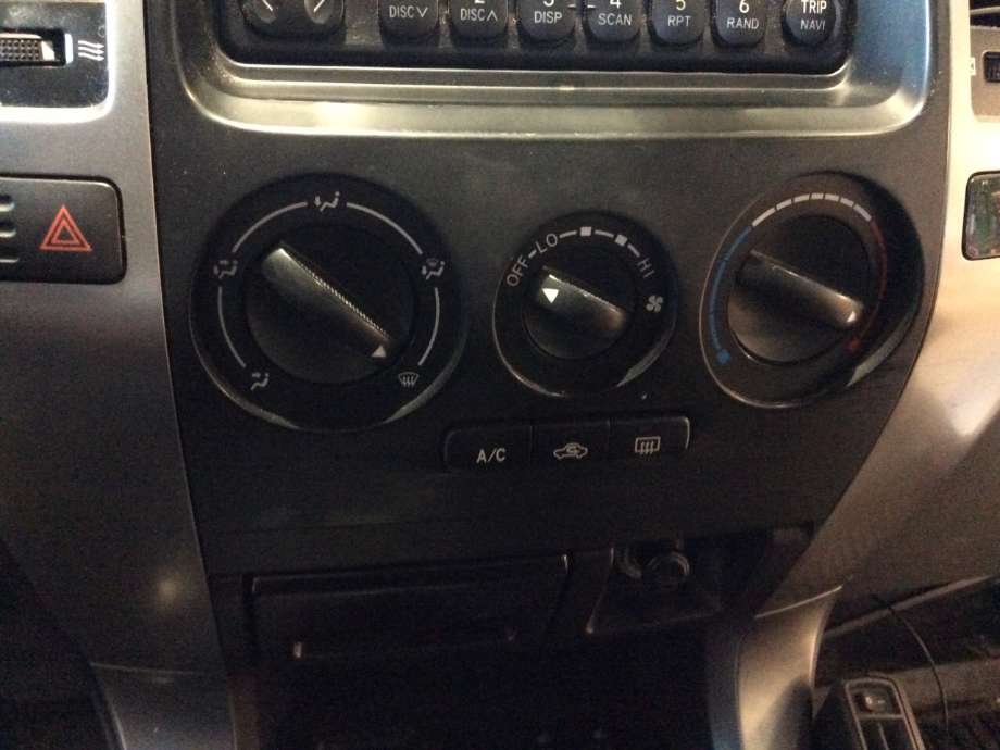 Varmeapparat betjening til Toyota Land Cruiser 120, 2002-2009  (TOYOTA|55910-60210)