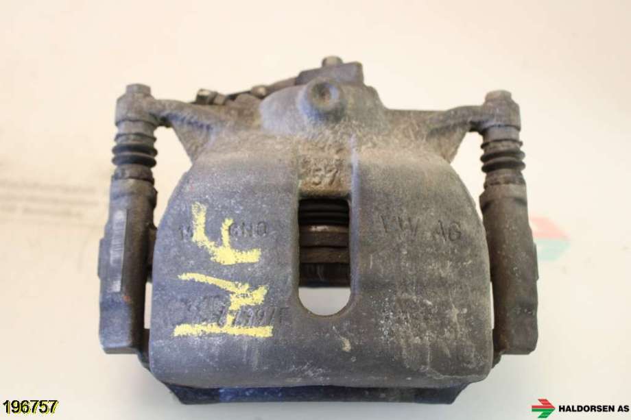 Bremsecaliper høyre foran til VW Caddy 2015-2020 (Type III, Fase 3)  (VOLKSWAGEN|8V0 615 124 D|)