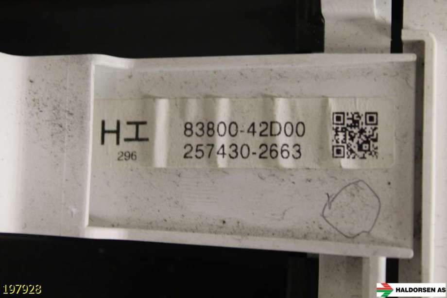 Instrumentpanel til Toyota RAV4 2006-2009 (Type III, Fase 1)  (TOYOTA|83800-42D00|257430-2663|)